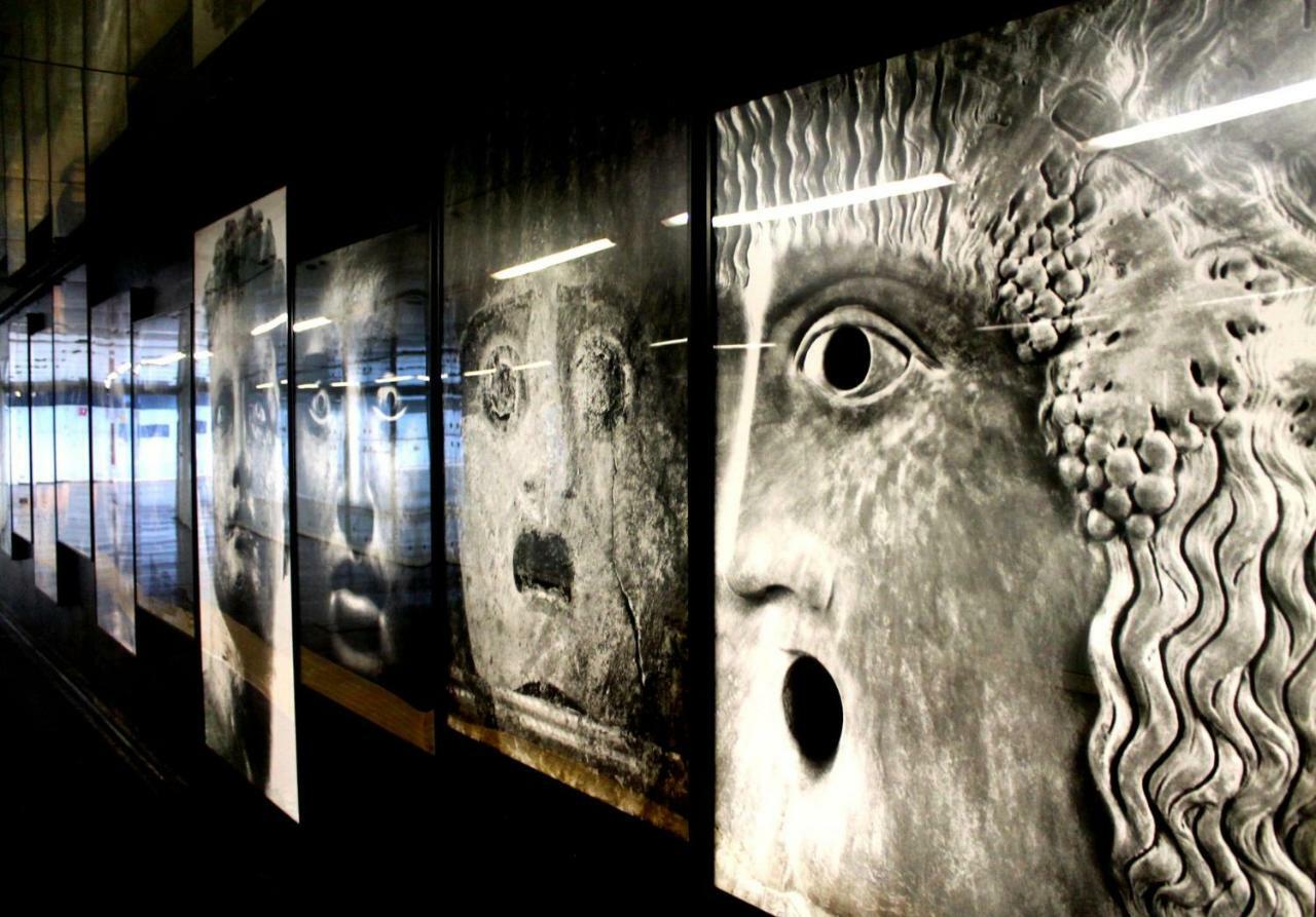 Metro Art Suite Napoli Luaran gambar